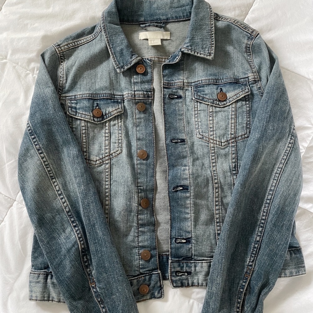 H&M medium wash denim jacket